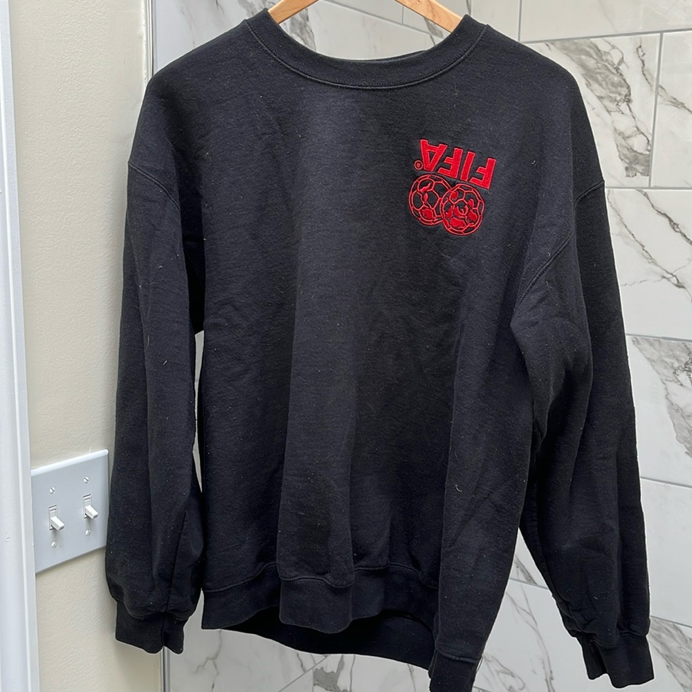 FIFA Crewneck x Black